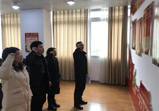 开乾投资集团机关党支部举行预备党员入党宣誓仪式